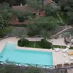 The Grapefruit House - Con Piscina ヴィラ ガルレンダ